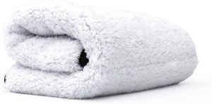 The Rag Company Everest 1100 microfiber towel for drying