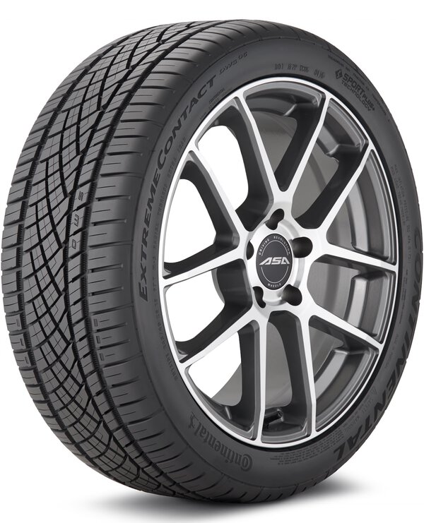 Continental ExtremeContact DWS06 performance all-season tire