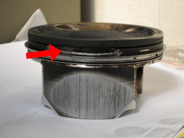 ringland failure on Subaru EJ257 engine piston